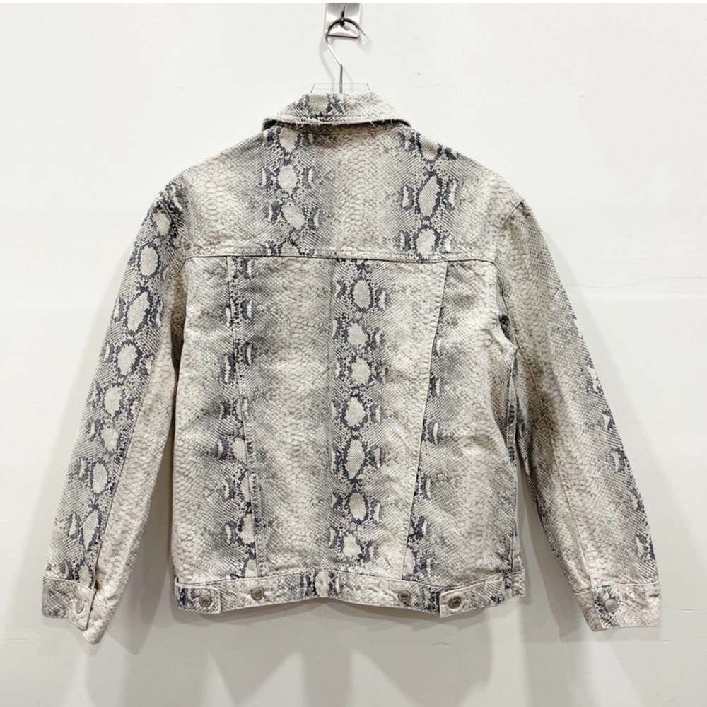 Free People Snakeskin Print Trucker Jacket Button Front Distressed Trims Size S - Picture 2 of 3